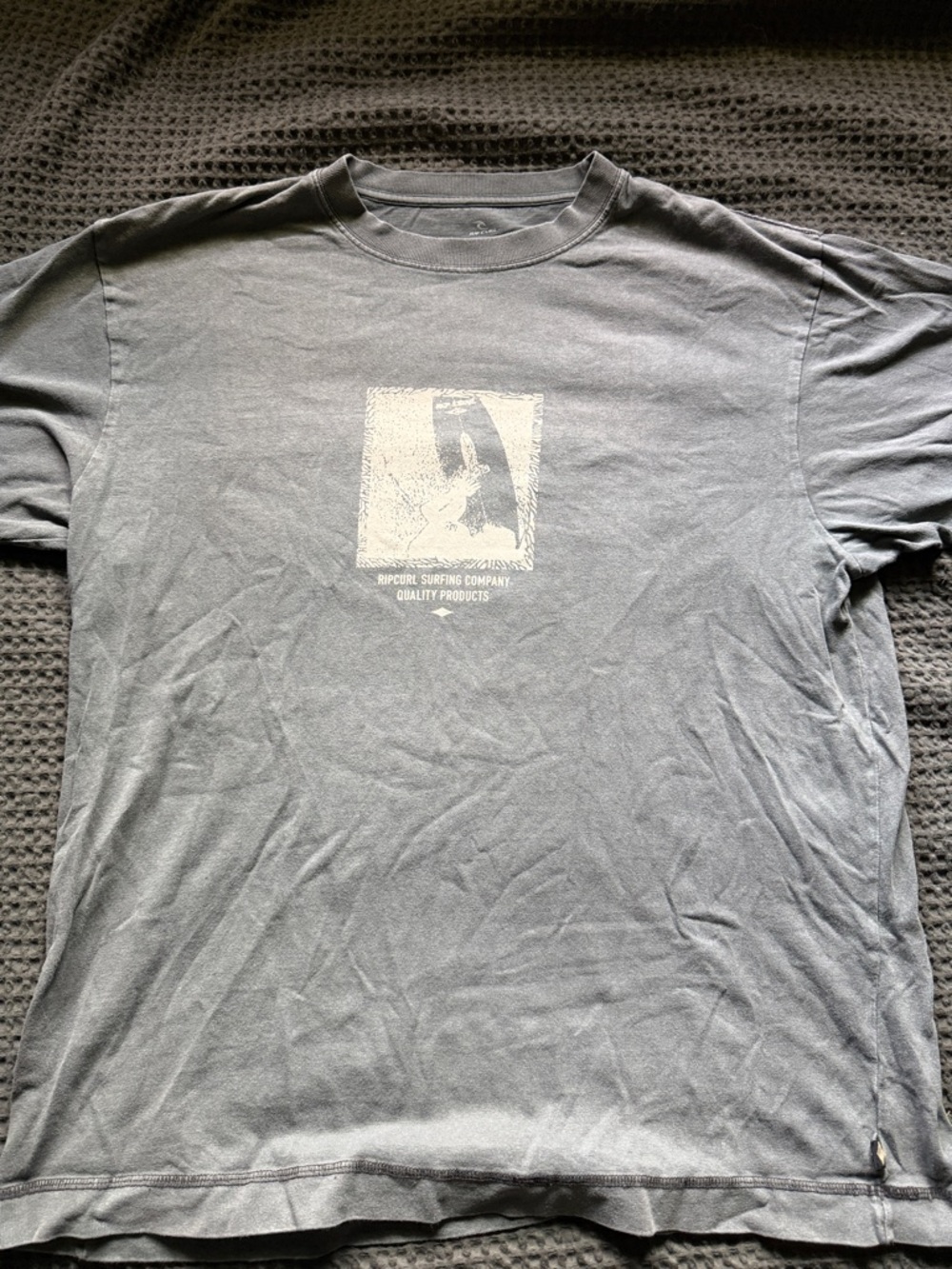 Rip Curl Men’s Charcoal Gray Graphic Short-Sleeve Tee